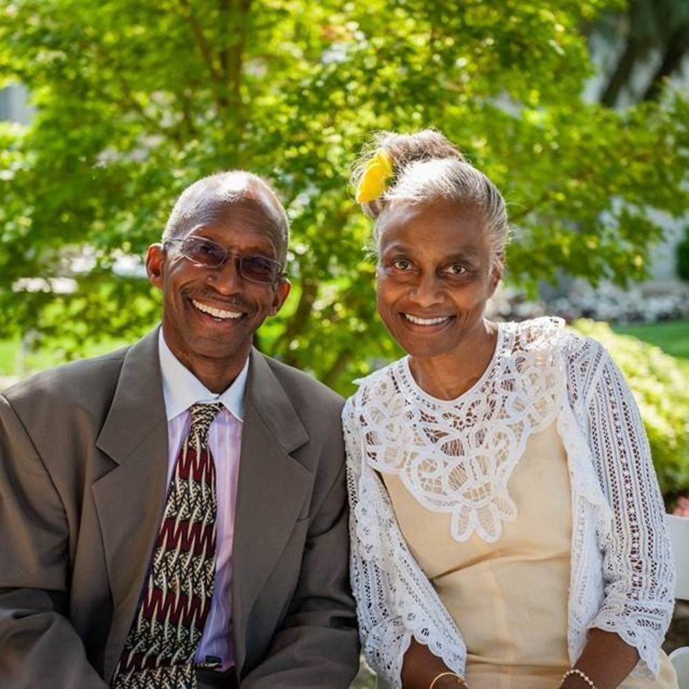 Meet your Posher, Edith